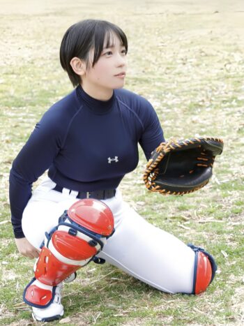 【朗報】(捕)右投げ左打ちのグラビアアイドルさん、発見される