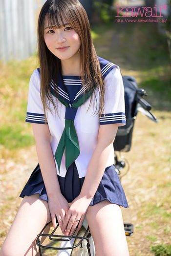 アダルト界で最も若くて制服が似合うロ●ータ人妻少女 桧山しずく AVデビュー 旦那との倦怠期が続く少女おま●こはナマ挿入ナマ中出し願望こっそり出演