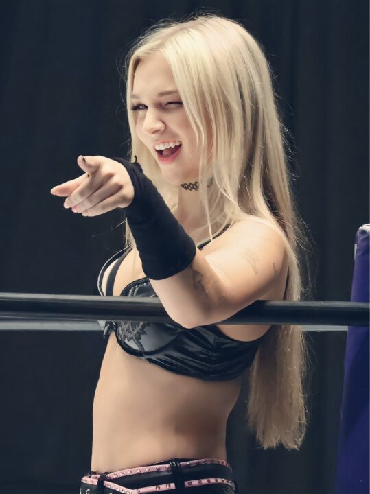 【画像】女子プロレスラー、可愛すぎる