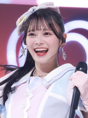 【画像】伊藤百花ちゃんって冷静に見ても可愛すぎないか？