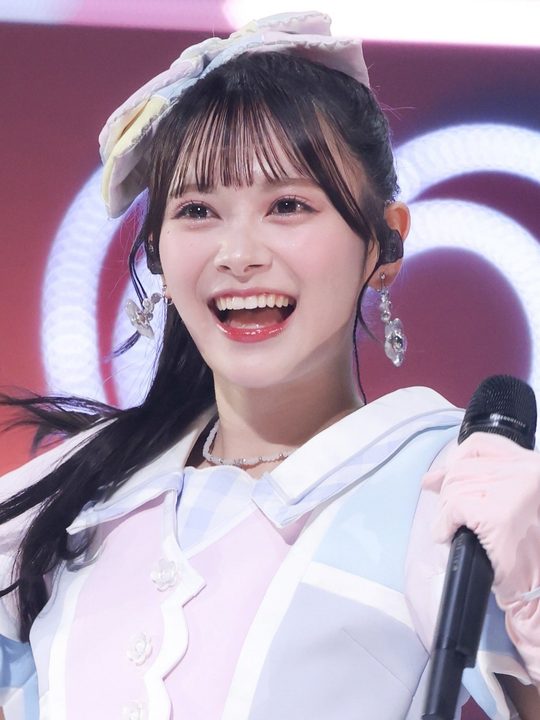 【画像】伊藤百花ちゃんって冷静に見ても可愛すぎないか？